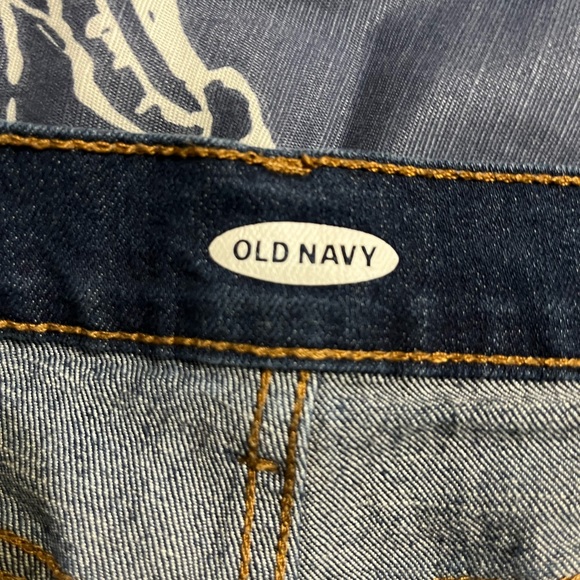 Old Navy women’s jean shorts - Picture 4 of 4